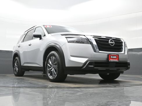 Used 2023 Nissan Pathfinder SV AWD/4WD image 28