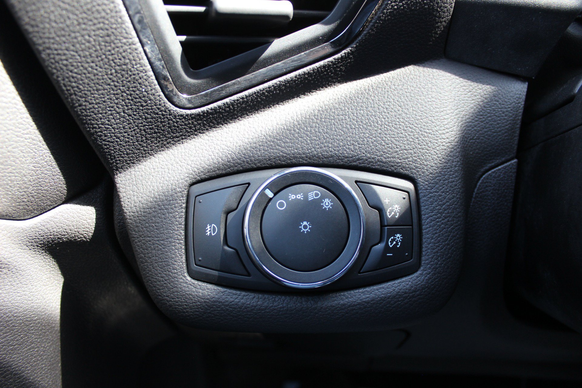 Used 2014 Ford Escape Titanium AWD/4WD image 22