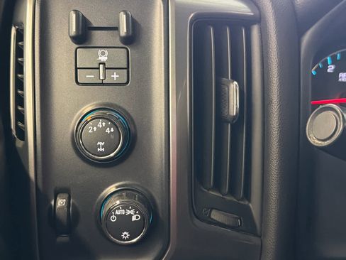 Used 2016 Chevrolet Silverado 2500 LT w/ LT Plus Package image 34