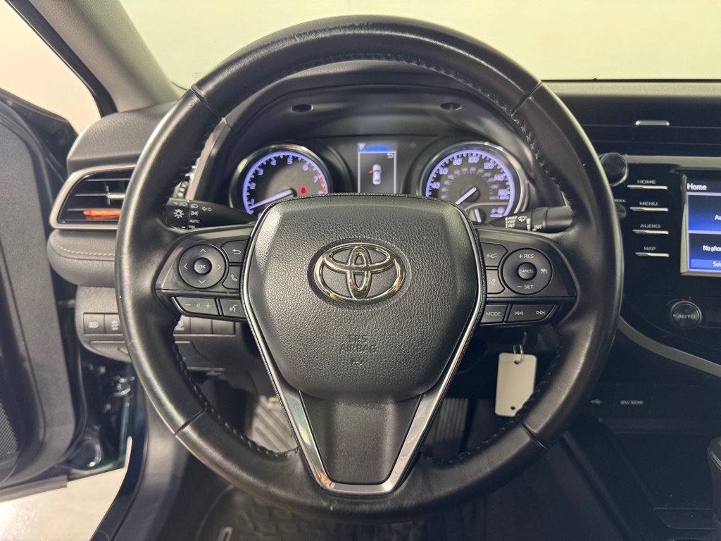 Used 2020 Toyota Camry SE FWD image 14