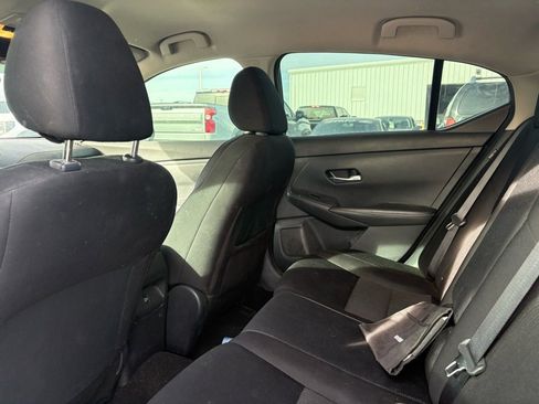 Used 2022 Nissan Sentra SV w/ All-Weather Package image 8