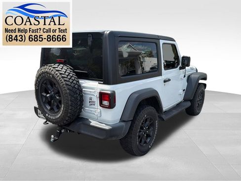 Used 2023 Jeep Wrangler Sport AWD/4WD image 7