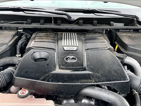 Used 2022 Lexus LX 600 4WD w/ Appearance Package image 9