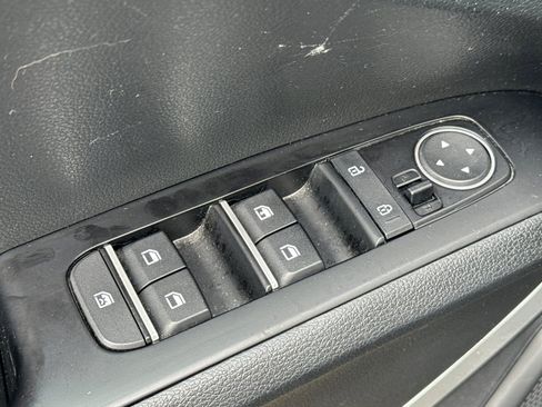 Used 2023 Kia Soul LX w/ Option Group 015 FWD image 12