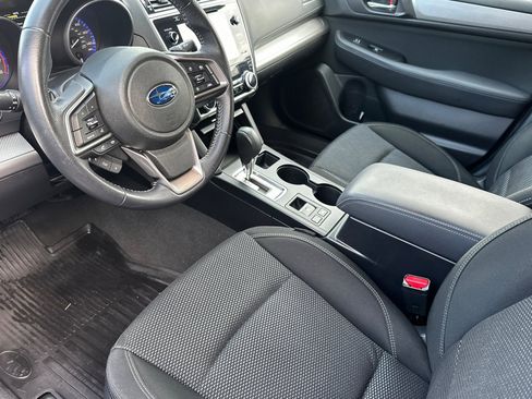 Used 2018 Subaru Outback 2.5i Premium image 9