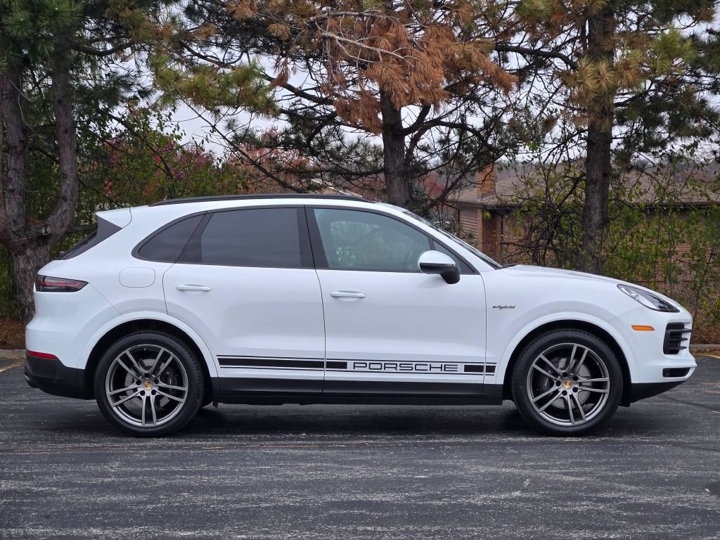 Used 2023 Porsche Cayenne Platinum Edition AWD/4WD image 9