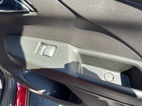 Used 2022 Chevrolet Bolt LT w/ Infotainment Package FWD image 56