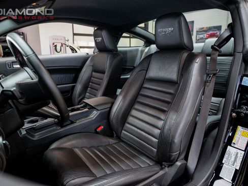 Used 2009 Ford Mustang Shelby GT500 RWD image 21