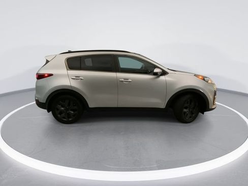 Used 2022 Kia Sportage Nightfall Edition FWD image 7