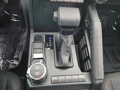 Certified 2026 Toyota 4Runner SR5 AWD/4WD image 20