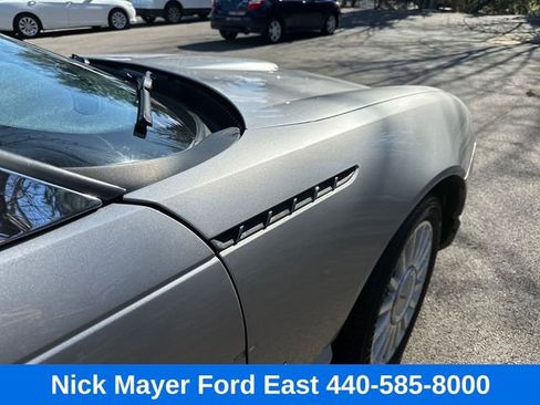 Used 2004 Ford Thunderbird RWD image 12
