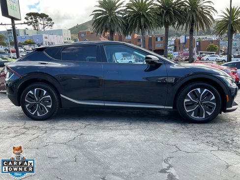 Used 2024 Kia EV6 Light RWD image 3