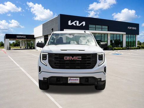 Used 2025 GMC Sierra 1500 Elevation w/ X31 Off-Road Package AWD/4WD image 2