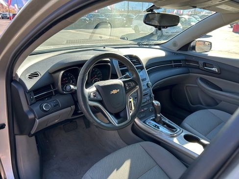 Used 2013 Chevrolet Malibu LS image 10