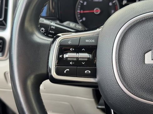 Certified 2022 Kia Sorento S image 27