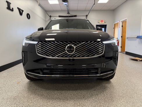 New 2026 Volvo XC90 B6 Ultra w/ Protection Package Premier image 4