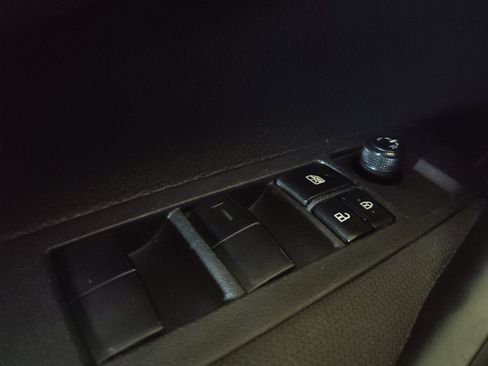Used 2024 Toyota Corolla LE FWD image 27