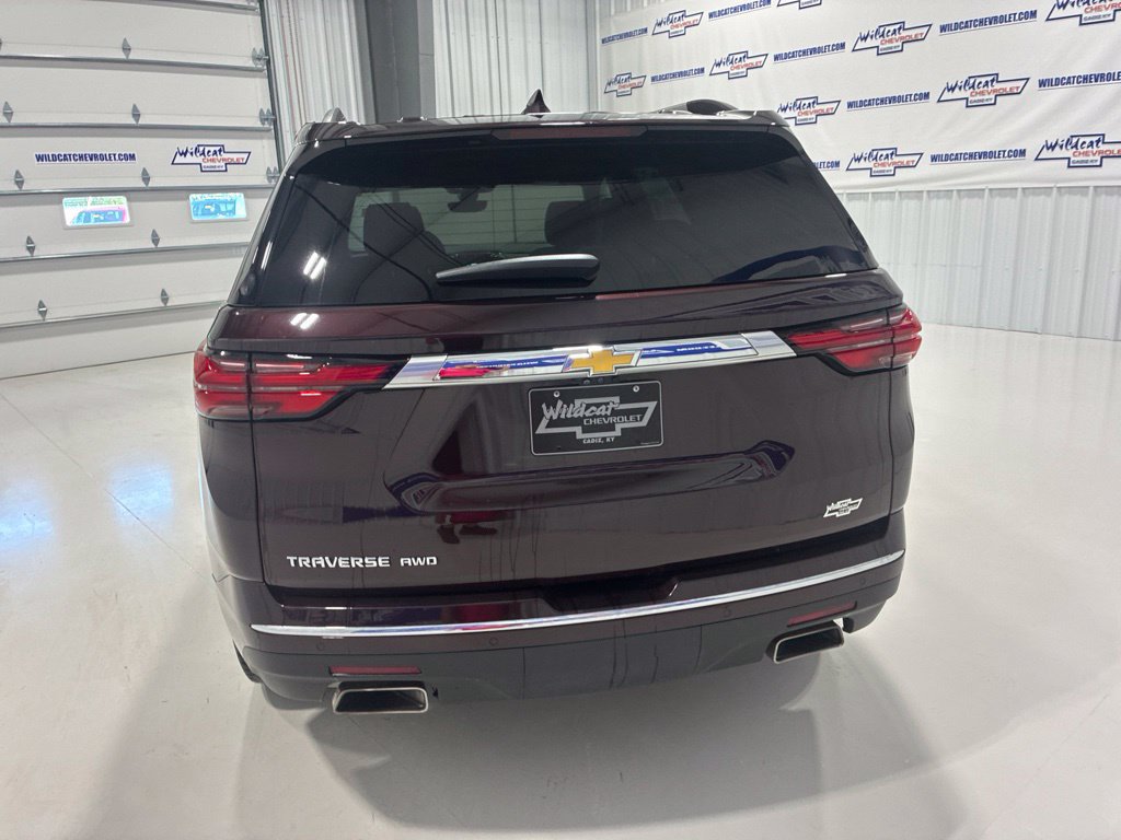 Used 2023 Chevrolet Traverse High Country w/ LPO, Floor Liner Package AWD/4WD image 5