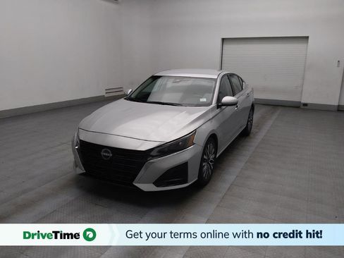 Used 2023 Nissan Altima 2.5 SV image 1
