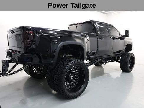 Used 2024 Chevrolet Silverado 3500 LTZ w/ LTZ Plus Package AWD/4WD image 60