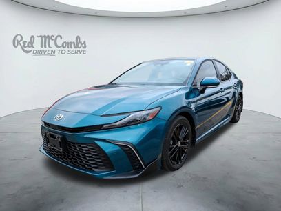 Used 2025 Toyota Camry SE w/ Convenience Package