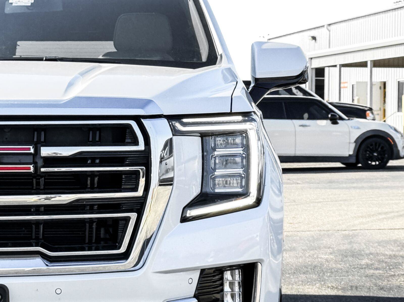 Used 2023 GMC Yukon SLT w/ SLT Premium Package RWD image 5