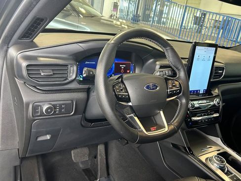 Used 2022 Ford Explorer ST w/ Equipment Group 401A image 33
