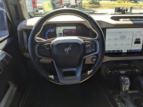 Used 2021 Ford Bronco Wildtrak image 17