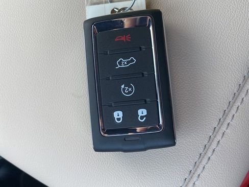 New 2025 Jeep Grand Cherokee Limited image 49