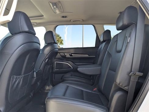 Certified 2025 Kia Telluride S image 18