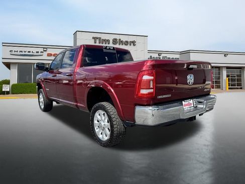 Used 2022 RAM 2500 Laramie AWD/4WD image 2