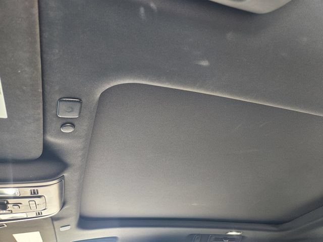 Used 2024 GMC Yukon XL Denali RWD image 25