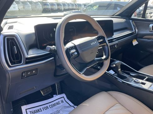 New 2026 Kia Sorento SX Prestige w/ Olive Brown Leather Package image 9
