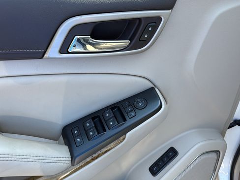 Used 2017 GMC Yukon Denali w/ Open Road Package AWD/4WD image 11
