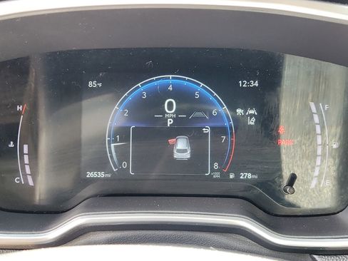 Used 2025 Toyota Corolla Cross XLE FWD image 13