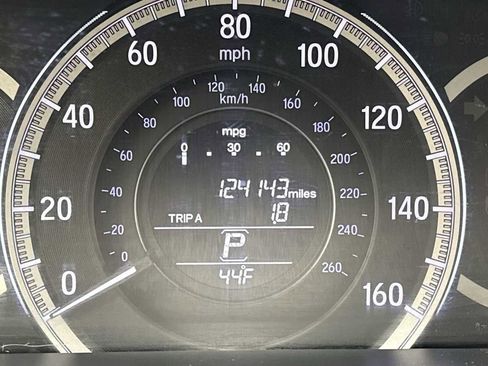 Used 2017 Honda Accord LX image 17