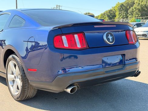 Used 2012 Ford Mustang Coupe RWD image 4