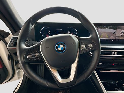 Used 2024 BMW i4 eDrive35 w/ Premium Package RWD image 11
