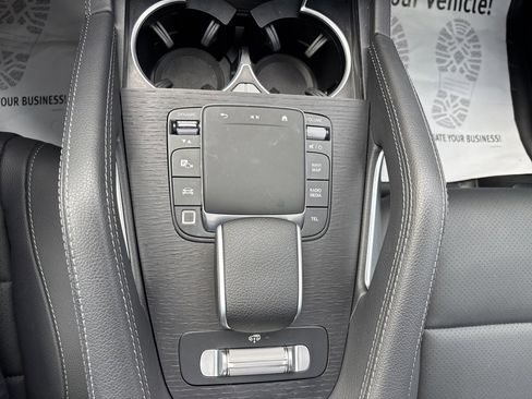 Used 2025 Mercedes-Benz GLS 450 4MATIC image 26