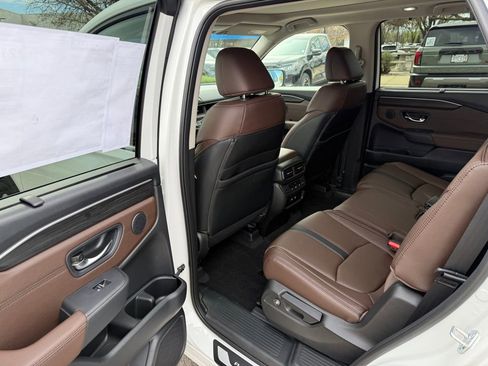 New 2026 Honda Pilot Touring image 14