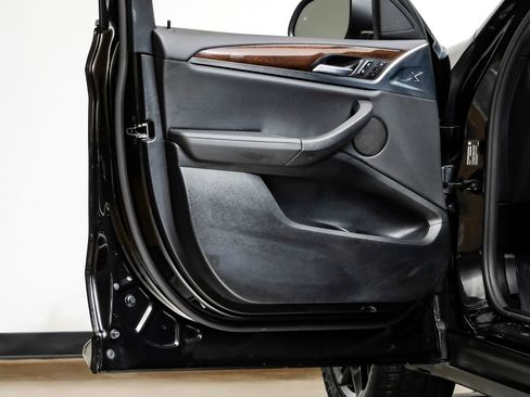 Used 2024 BMW X4 xDrive30i image 46