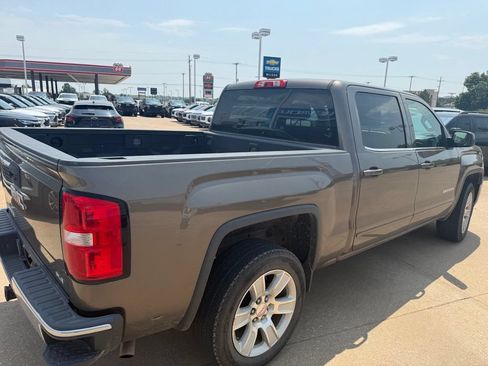 Used 2015 GMC Sierra 1500 SLE w/ SLE Value Package AWD/4WD image 6