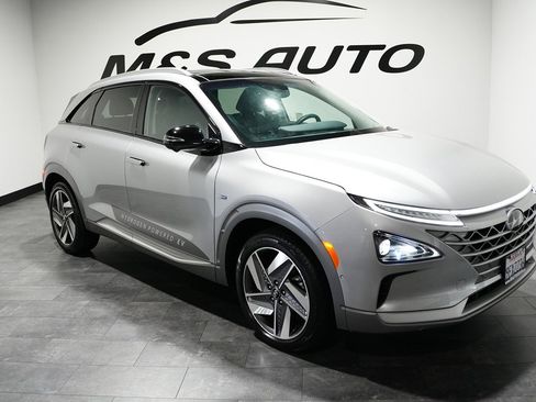 Used 2023 Hyundai Nexo Limited image 6