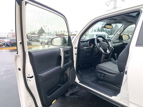 Used 2021 Toyota 4Runner SR5 Premium w/ Moonroof Package image 10