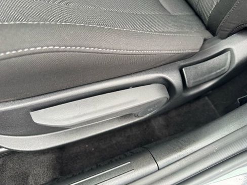 Used 2025 Hyundai Elantra SE image 22