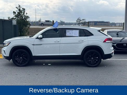 Used 2023 Volkswagen Atlas Cross Sport SE w/ Panoramic Sunroof Package image 4