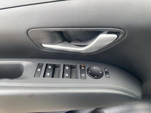 New 2026 Hyundai Tucson SE image 12