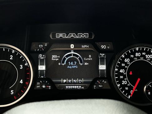 Used 2024 RAM 2500 Laramie w/ Safety Group AWD/4WD image 17