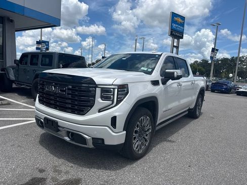Used 2025 GMC Sierra 1500 Denali Ultimate AWD/4WD image 1