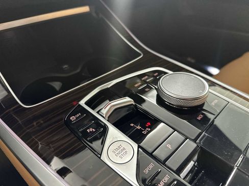 New 2026 BMW X5 xDrive40i w/ M Sport Package image 16